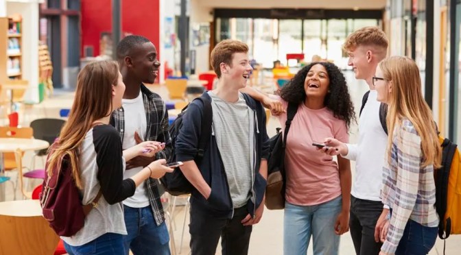 GREAT SCHOLARSHIPS AT KEELE UNIVERSITY