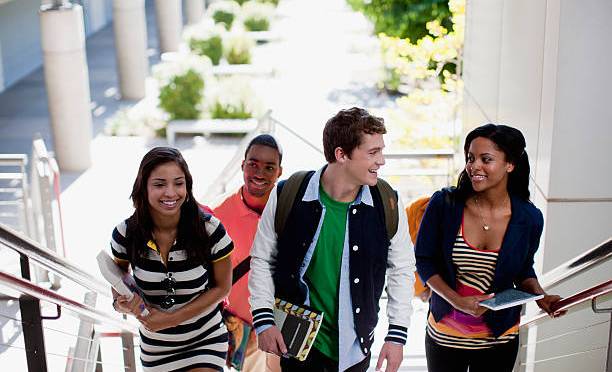 SIR JOHN MONASH INTERNATIONAL MERIT UNDERGRADUATE SCHOLARSHIP