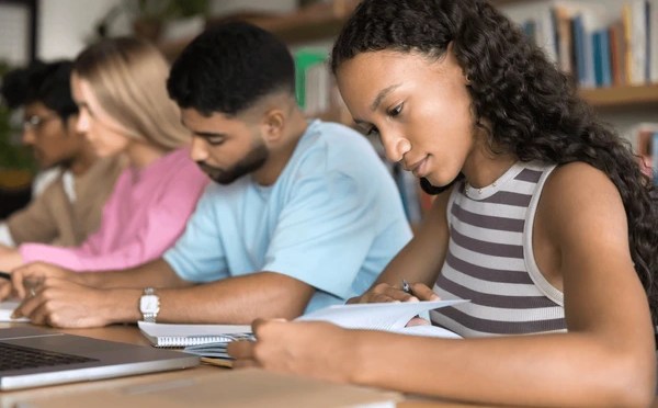 DR. HETTIE ELGOOD POSTGRADUATE SCHOLARSHIP AT SOAS