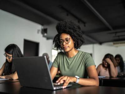 ASTON UNIVERSITY SCHOLARSHIP: ERNEST EDWARD SCHOLARSHIP 2026