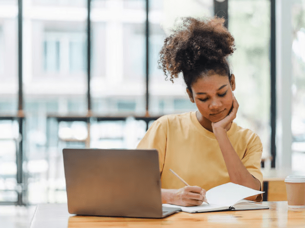 ASTON UNIVERSITY SIR ADRIAN CADBURY CHANCELLOR’S UNDERGRADUATE SCHOLARSHIP 