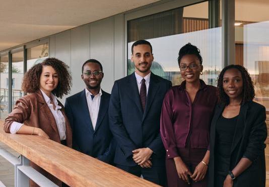 UNIVERSITY OF SURREY EARLY PAYMENT DISCOUNT POSTGRADUATE SCHOLARSHIP